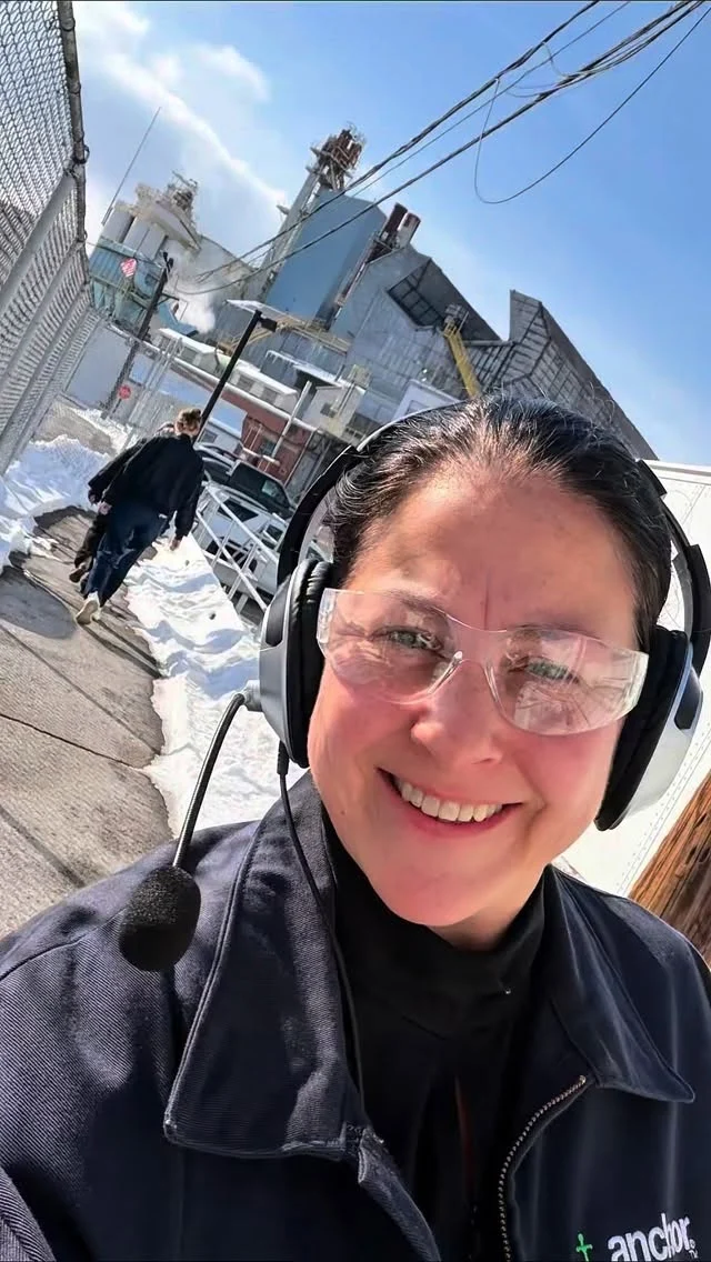 We took a group to tour @anchorhockingfoodservice's factory for a behind-the-scenes look at the glass-making process. 👀✨

There’s nothing better than seeing what’s on the line that day and watching glass come to life right in front of you. 🔥🥂

Want to learn more about Anchor Hocking? Let’s connect. 💚