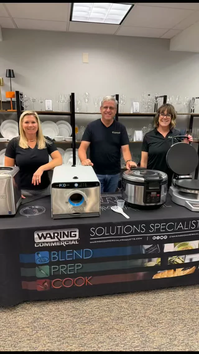 22 @waringproducts demos. One day. One Chuck. 🔥

Our recent Cleveland training was packed with live demos, hands-on learning, and enough Waring equipment to keep everyone on their toes. By the end of the day, Chuck had officially set a new record with 22 product demonstrations in one go!

If you'd like to get hands-on with Waring solutions, let's connect and plan a visit to our Experience Center.📲