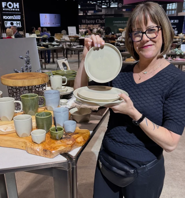 FOUR the love of tabletop…have you seen Quatro™?! 👀✨

@fohworldwide brought something fresh to the table with modern shapes, a semi-matte finish, and beige, green, and grey colorways. Honestly, choosing a favorite might be the hardest part.

Want a closer look? DM us and let’s get you hands-on at our Experience Center!